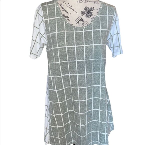LuLaRoe XXS Perfect Tee (Gray) • Swing Trapeze Tee • Flattering Half Sleeves NWT - Picture 1 of 15